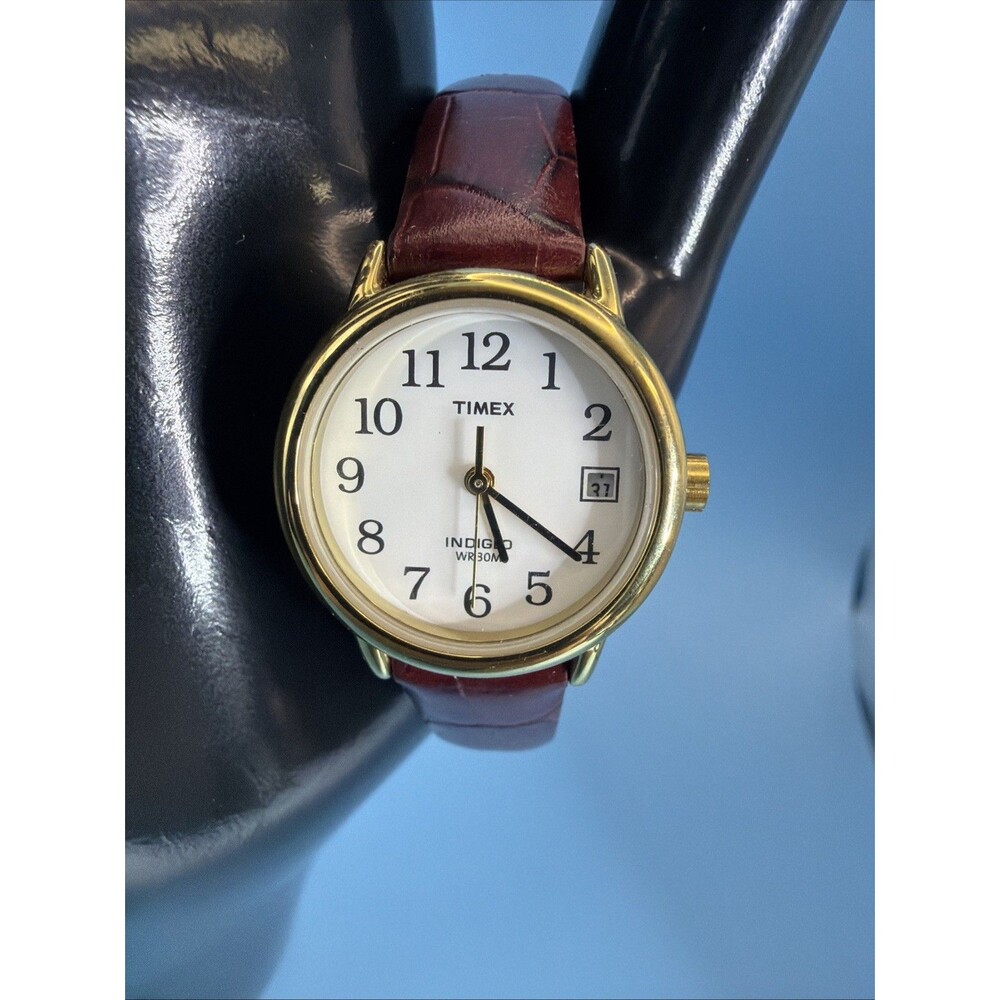 Timex Indiglo Quartz Watch Women 30m Gold Tone Leather Date Analog New Battery